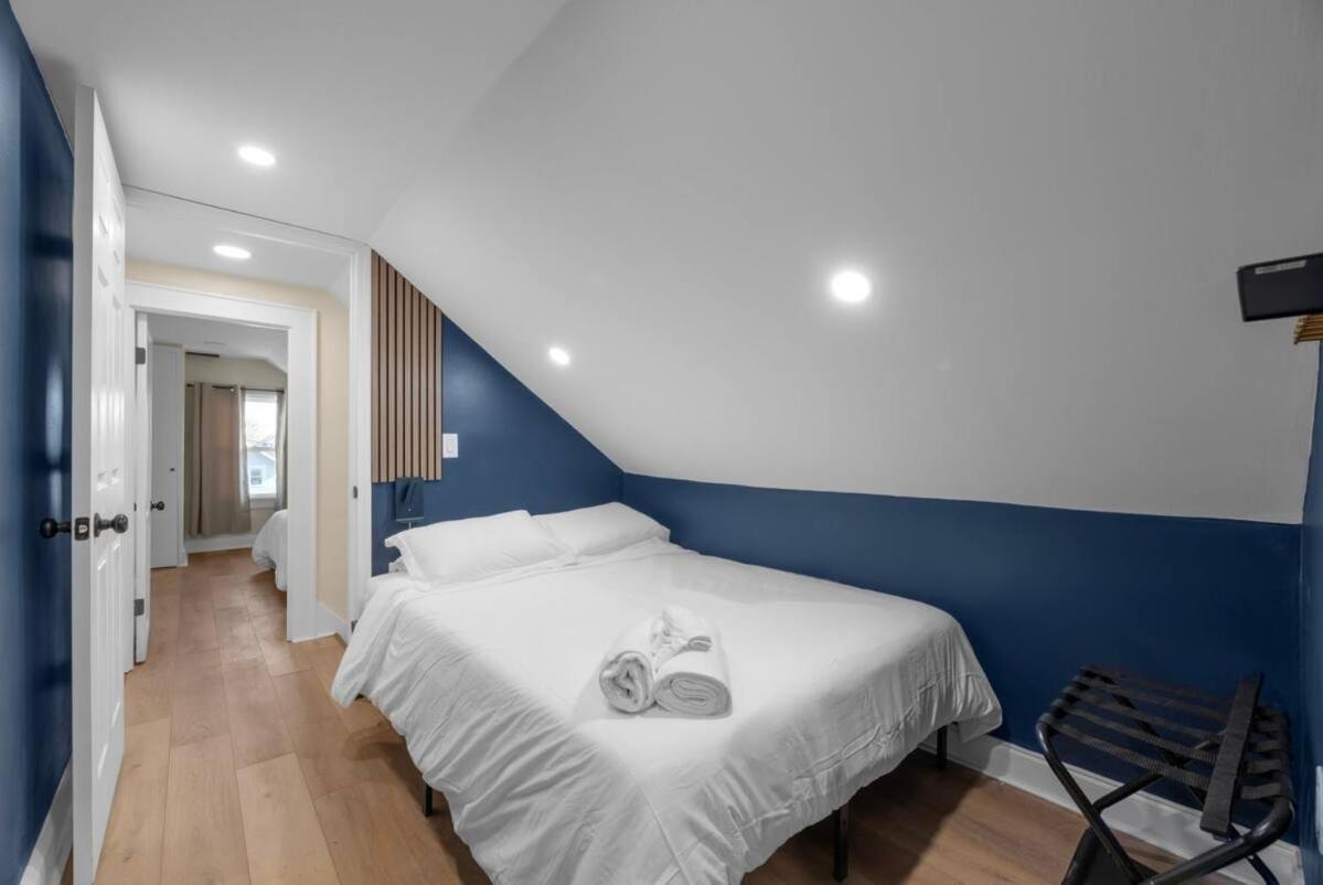 10 Bedrooms Sleeps 28 2 Hot Tubs 1 Min To Fairgrounds Ferienhaus *