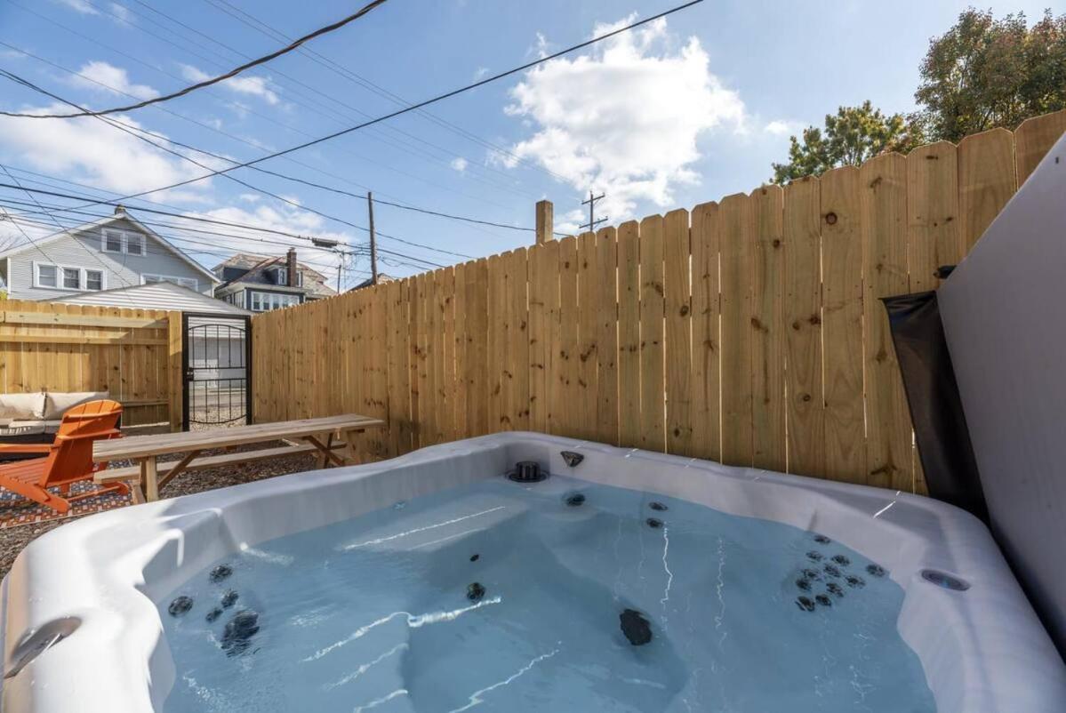 10 Bedrooms Sleeps 28 2 Hot Tubs 1 Min To Fairgrounds Columbus